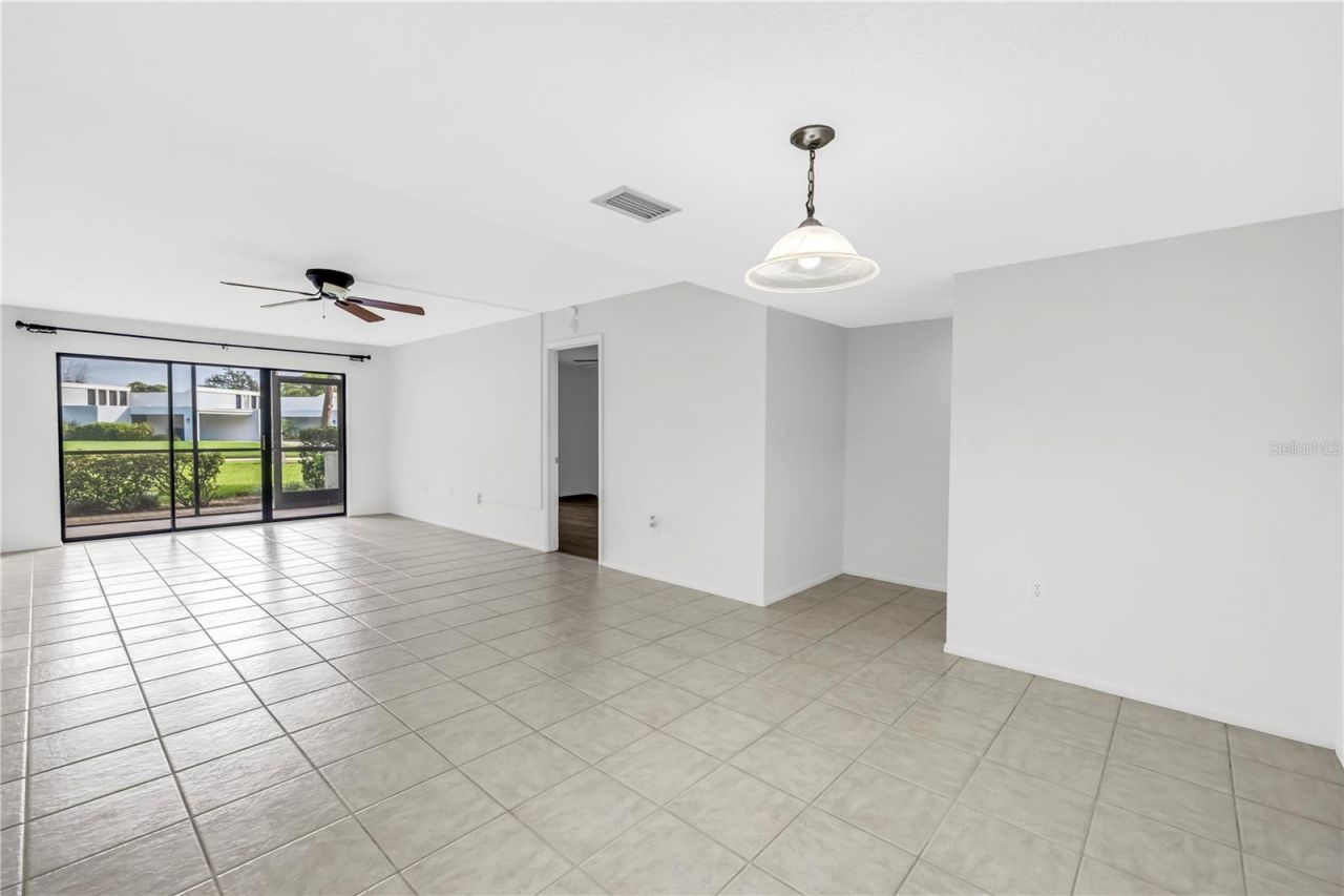 6116 43rd Street W, Unit 104D, Bradenton, FL 34210 Photo