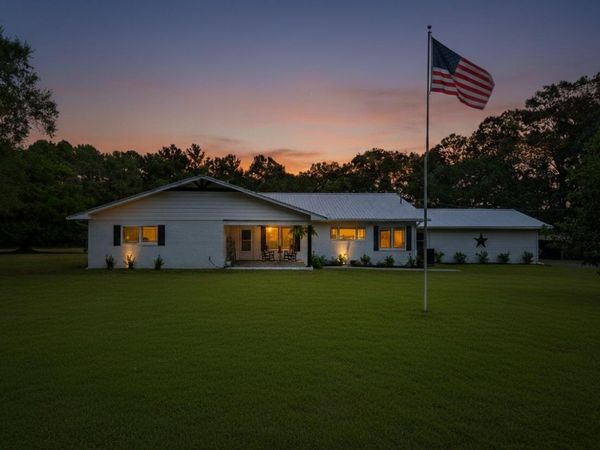 1955 N Highway 181, Westville, FL 32464