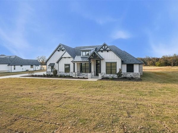 189 Rio Rancho Drive, Decatur, TX 76234