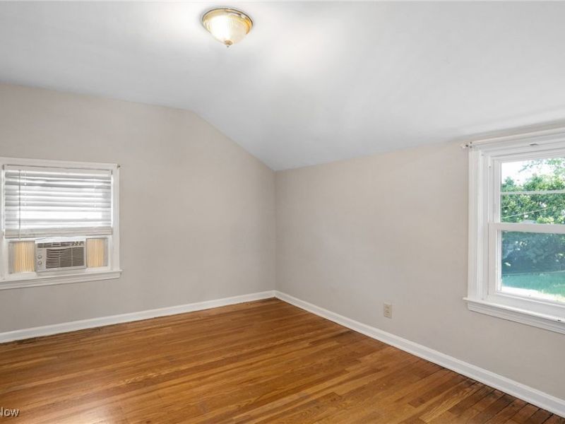 273 E 208th Street, Euclid, OH 44123 Photo 6