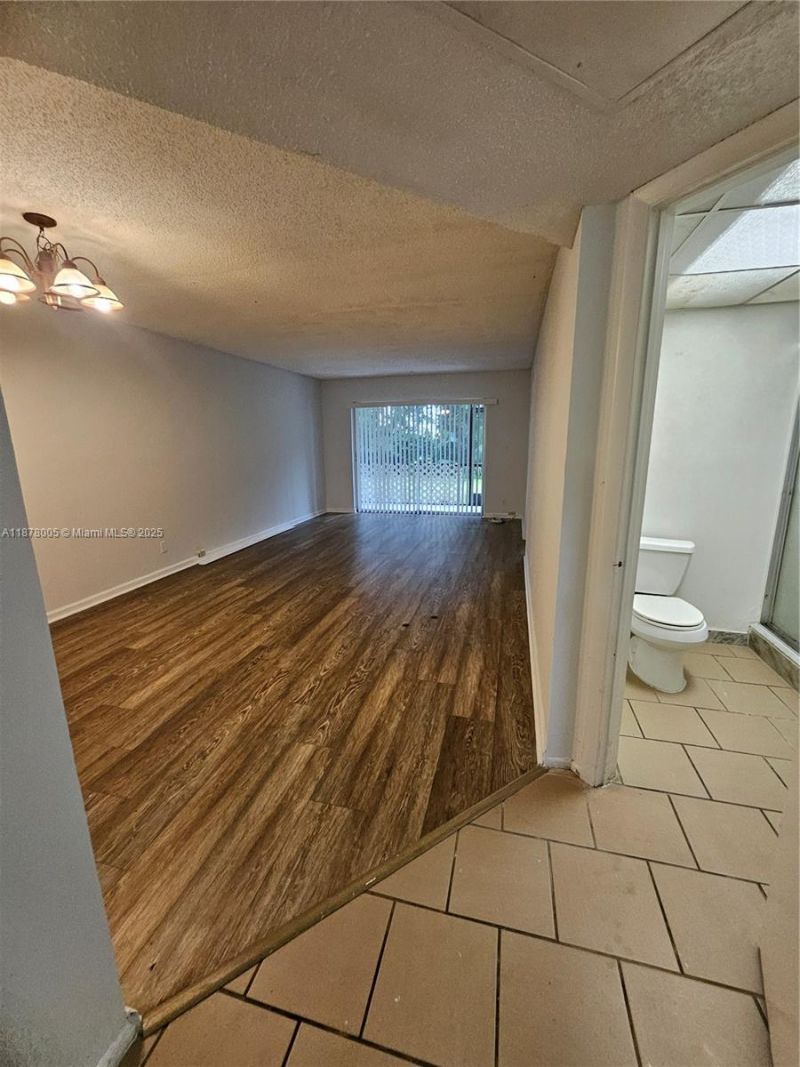 7820 S Colony Cir S, Unit 102, Tamarac, FL 33321 Photo