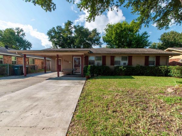 205 Harding Dr, Houma, LA 70364