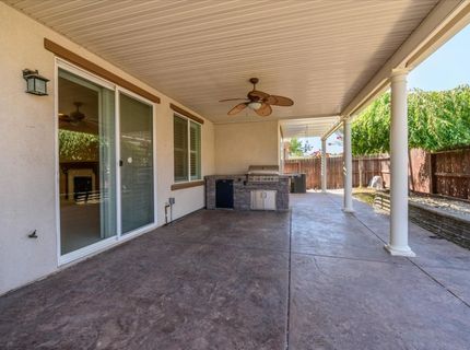 2112 Leighham Dr, Roseville, CA 95747 Photo