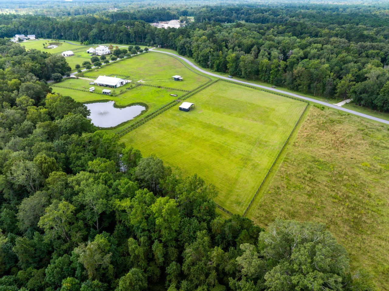 17 Leaning Oak Lane Photo 11