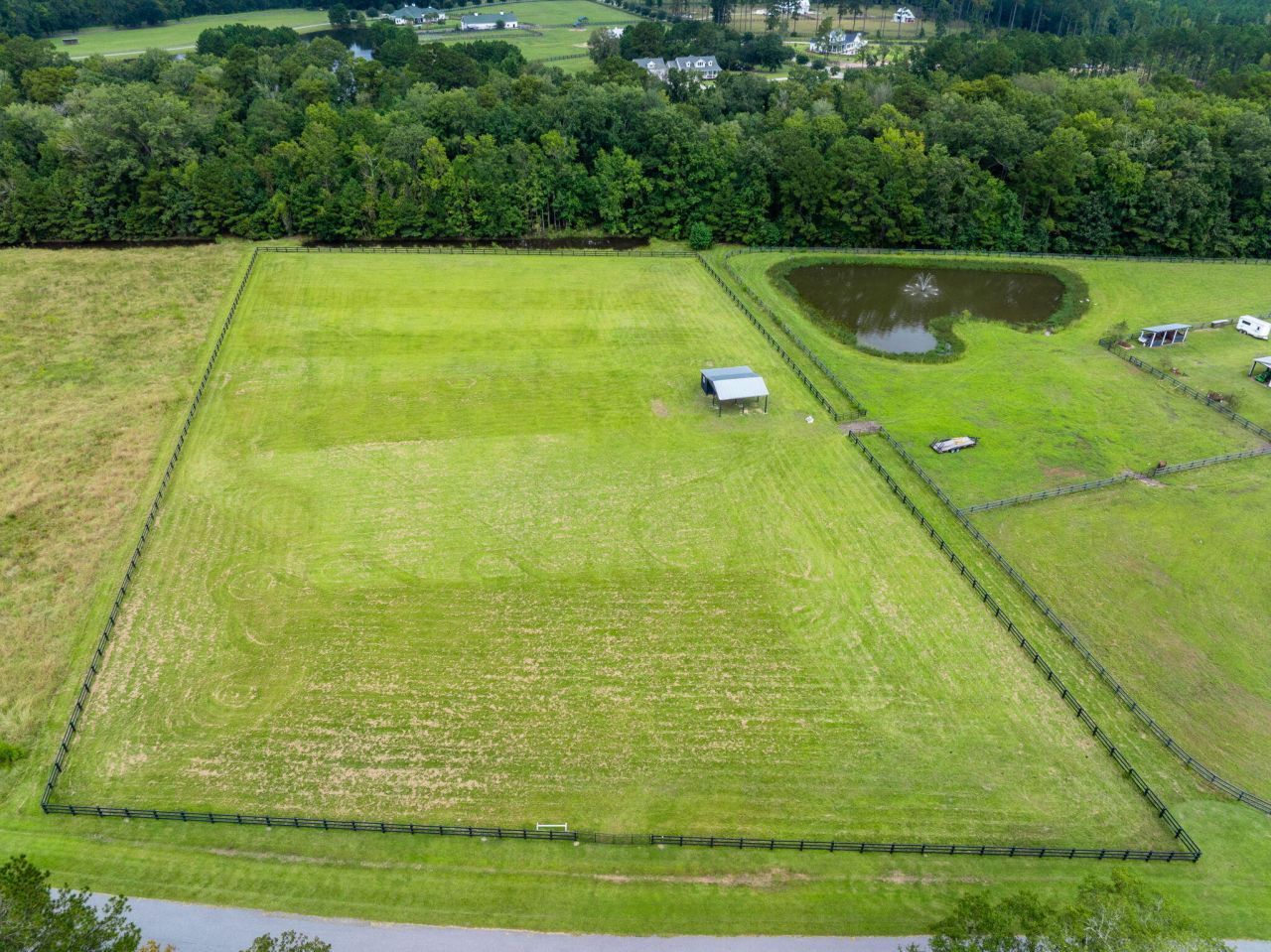 17 Leaning Oak Lane Photo 5