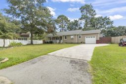 104 Sprucewood Ct. photo 4