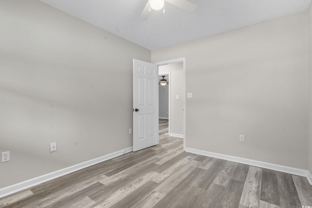 104 Sprucewood Ct. Photo 29