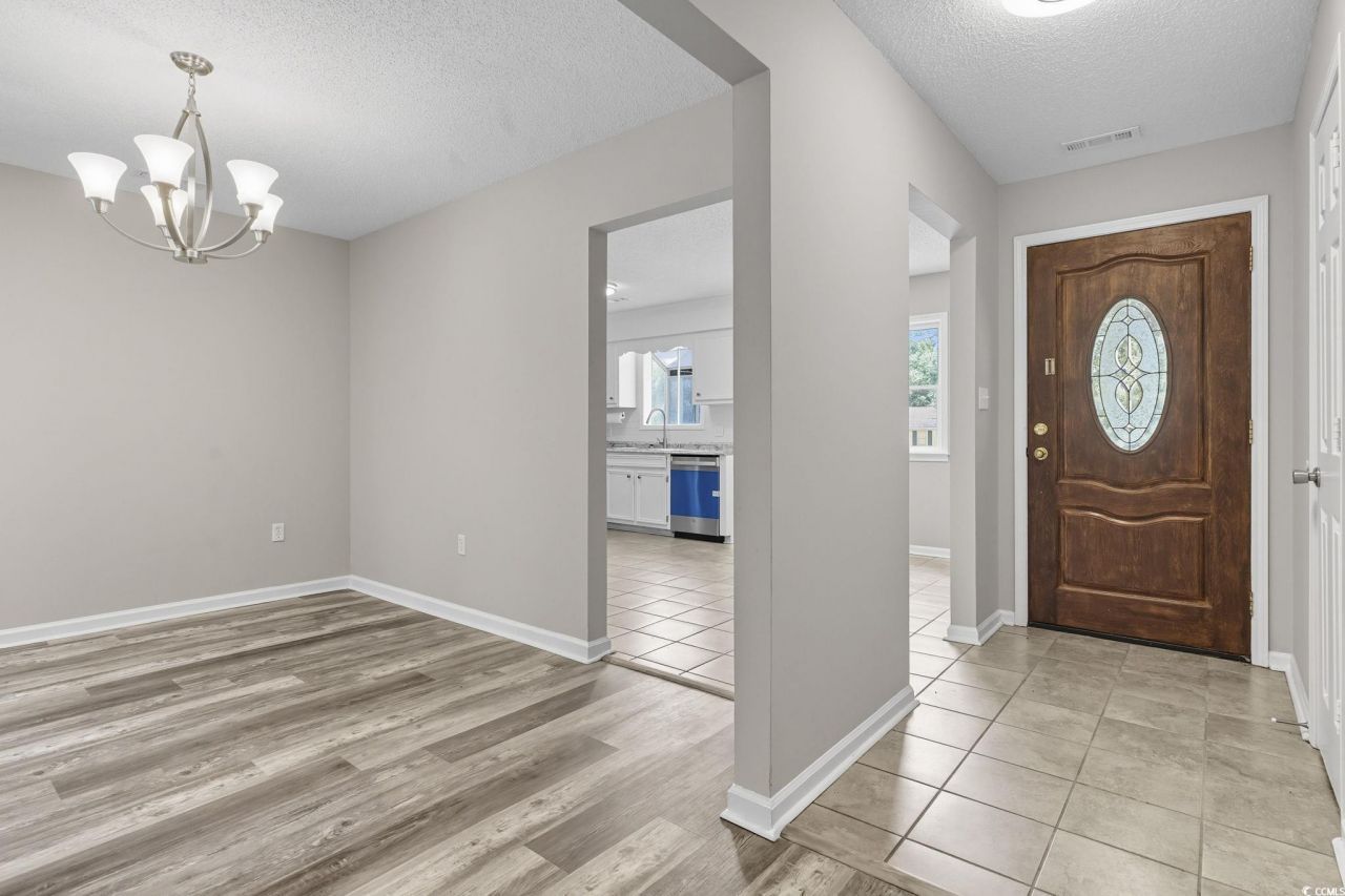 104 Sprucewood Ct. Photo 5