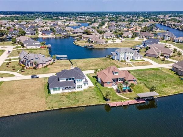 445 SAN CRISTOBAL Court, Slidell, LA 70458