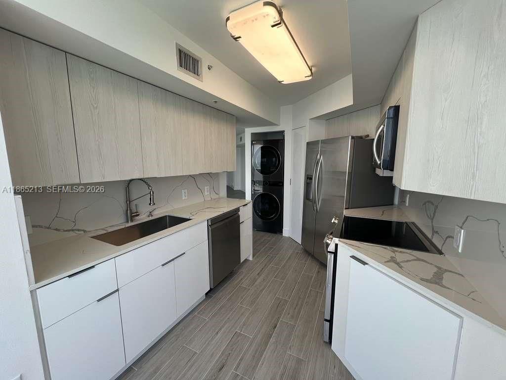 6301 Collins Ave, Unit 3002, Miami Beach, FL 33141 Photo