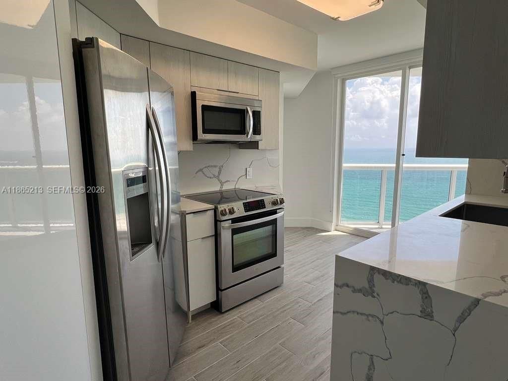 6301 Collins Ave, Unit 3002, Miami Beach, FL 33141 Photo