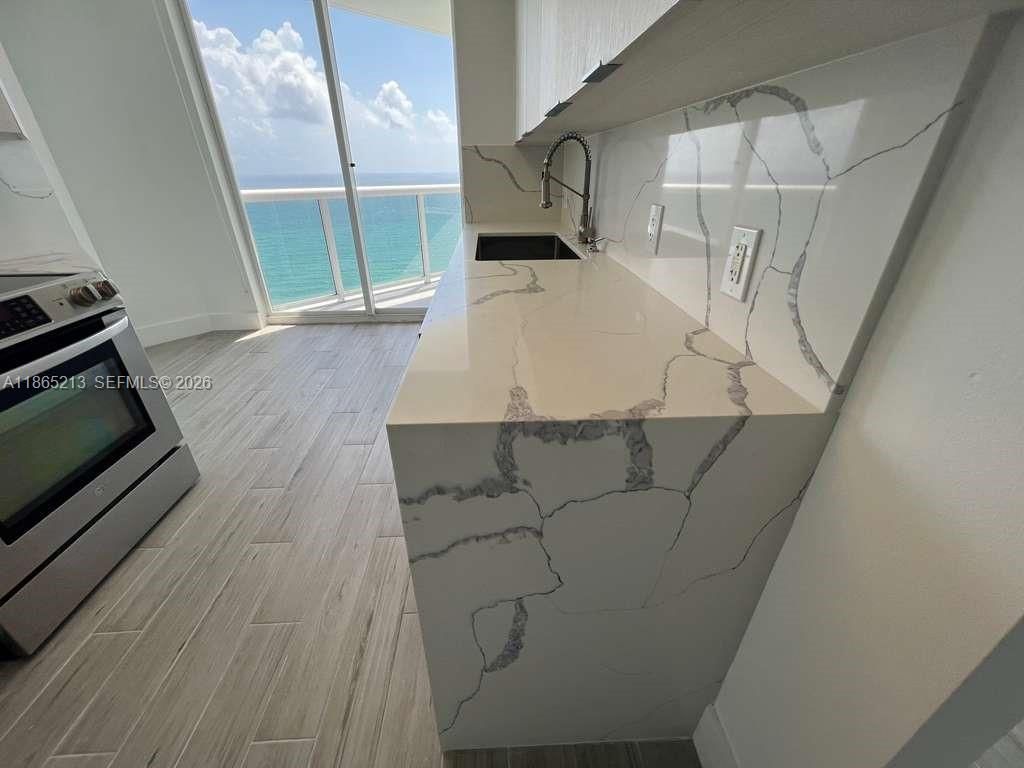 6301 Collins Ave, Unit 3002, Miami Beach, FL 33141 Photo