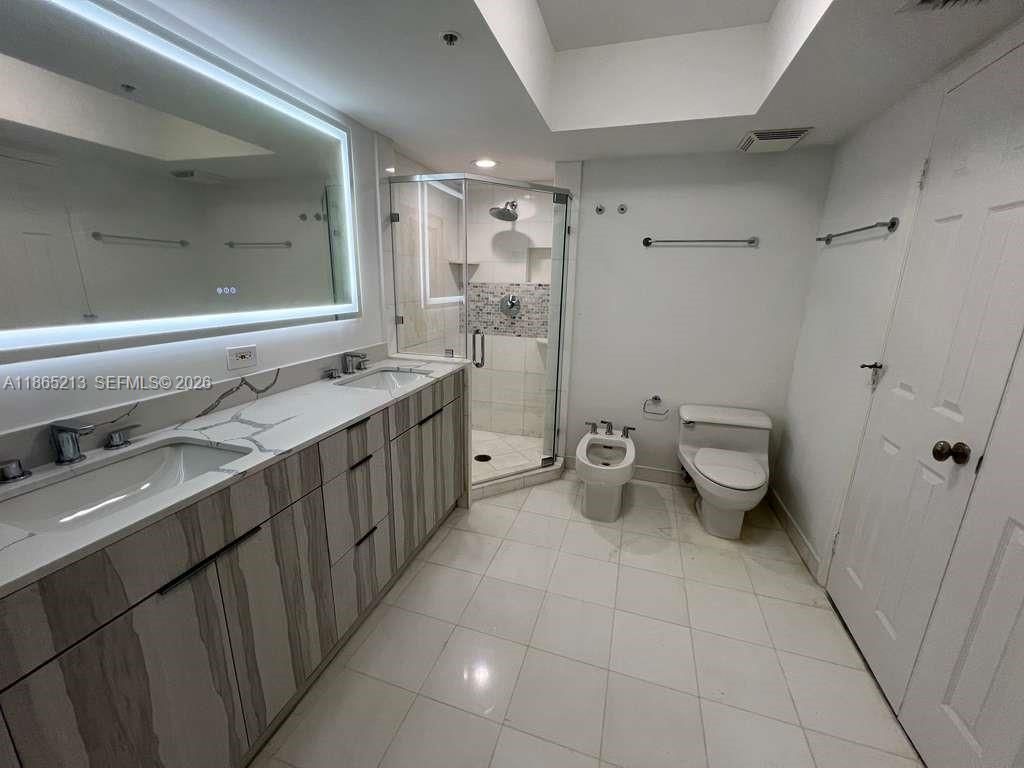 6301 Collins Ave, Unit 3002, Miami Beach, FL 33141 Photo