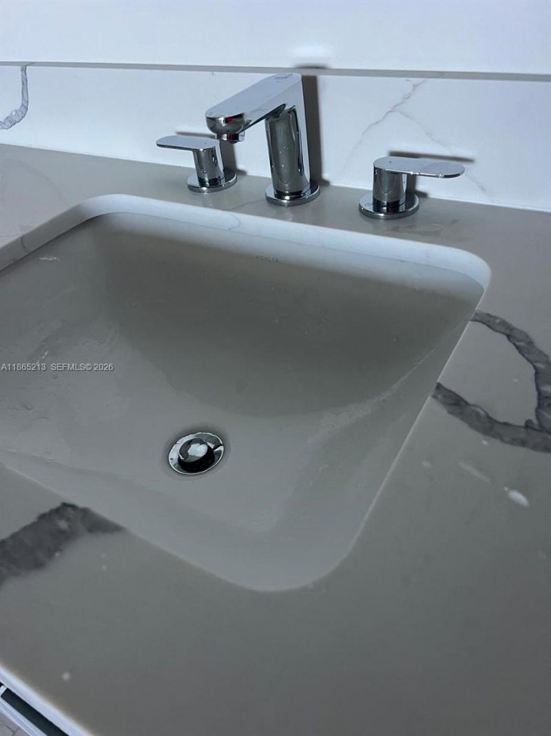 6301 Collins Ave, Unit 3002, Miami Beach, FL 33141 Photo