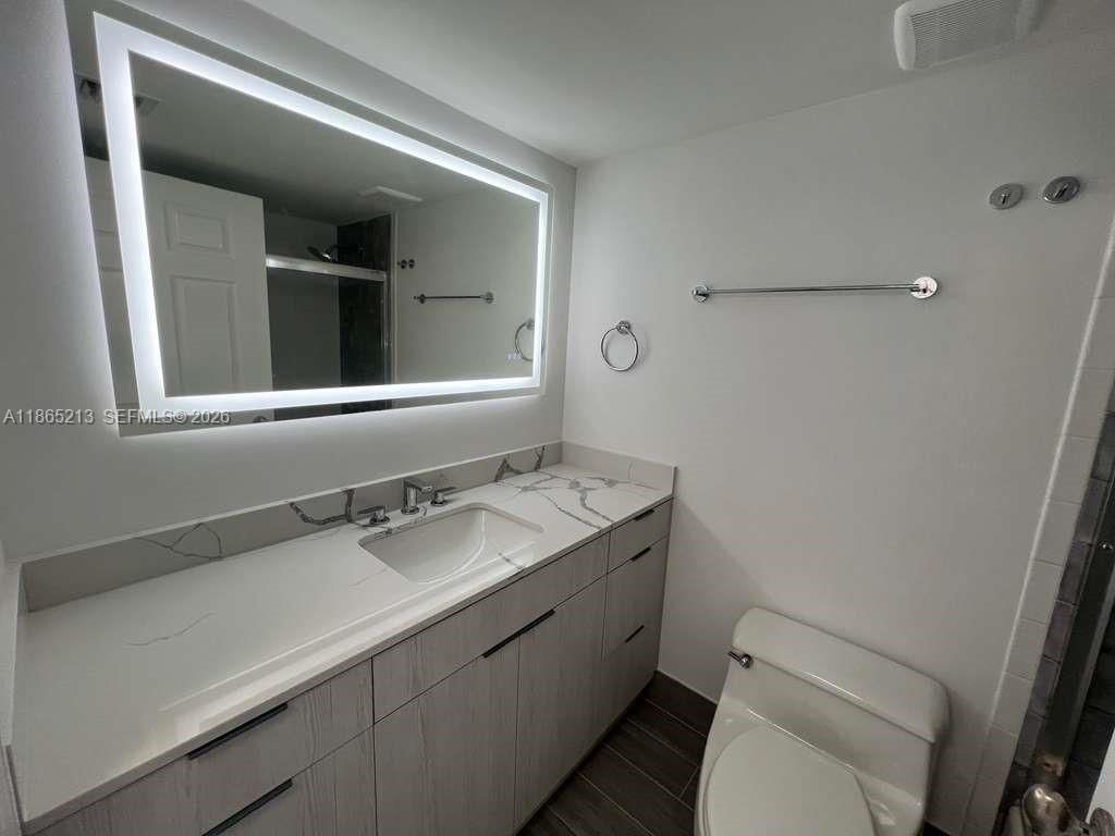 6301 Collins Ave, Unit 3002, Miami Beach, FL 33141 Photo
