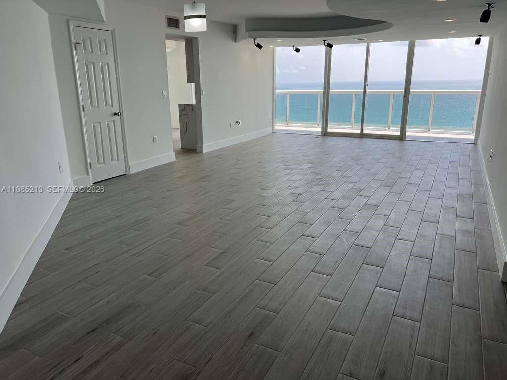 6301 Collins Ave, Unit 3002, Miami Beach, FL 33141 Photo