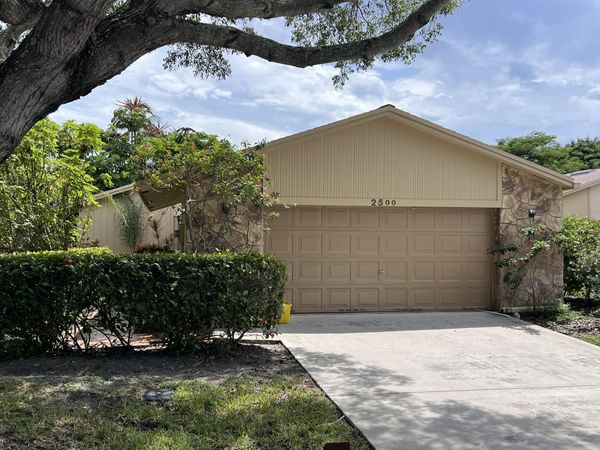 2500 NW 10th Street, Delray Beach, FL 33445