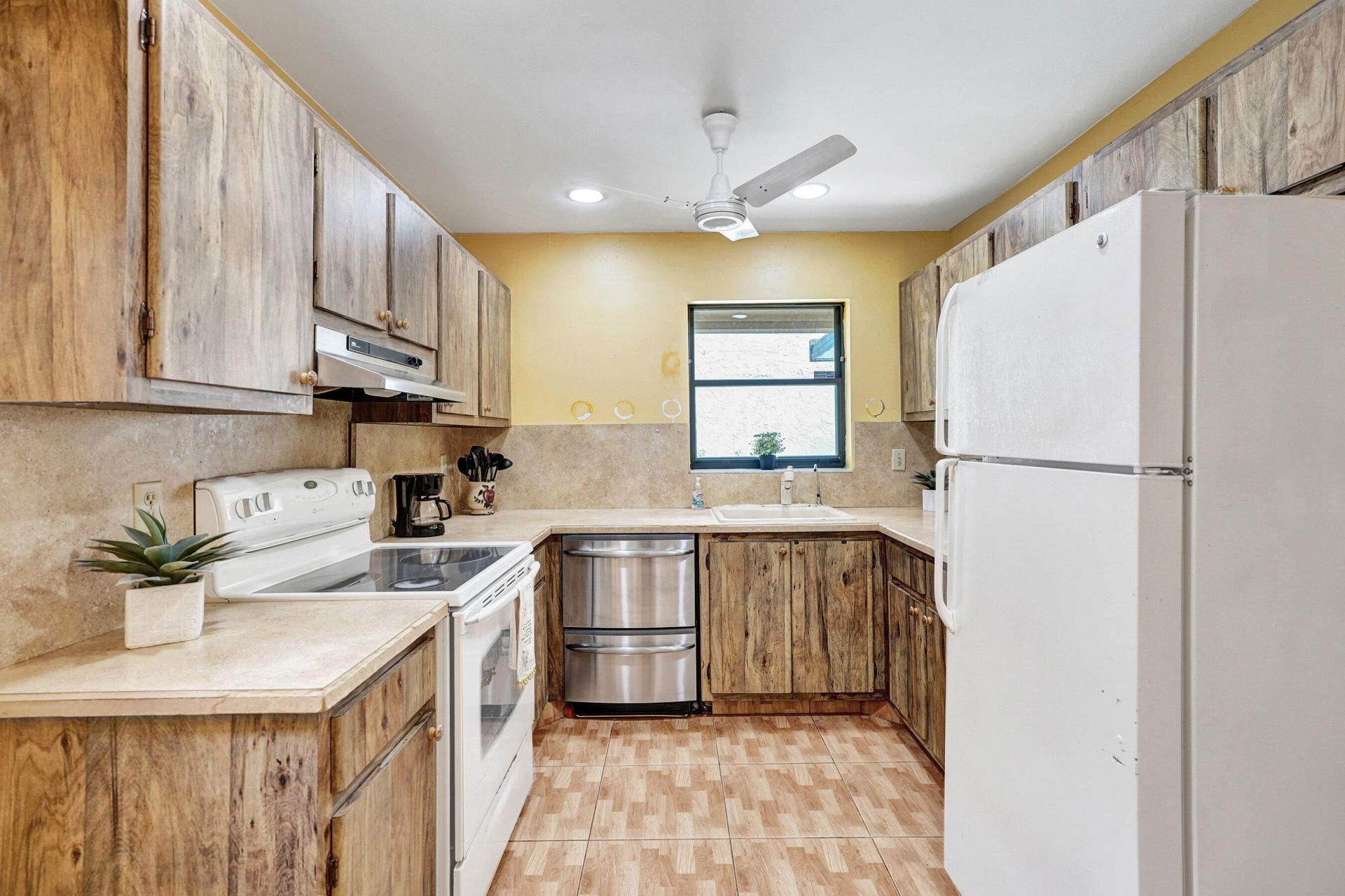 2500 NW 10th Street, Delray Beach, FL 33445 Photo