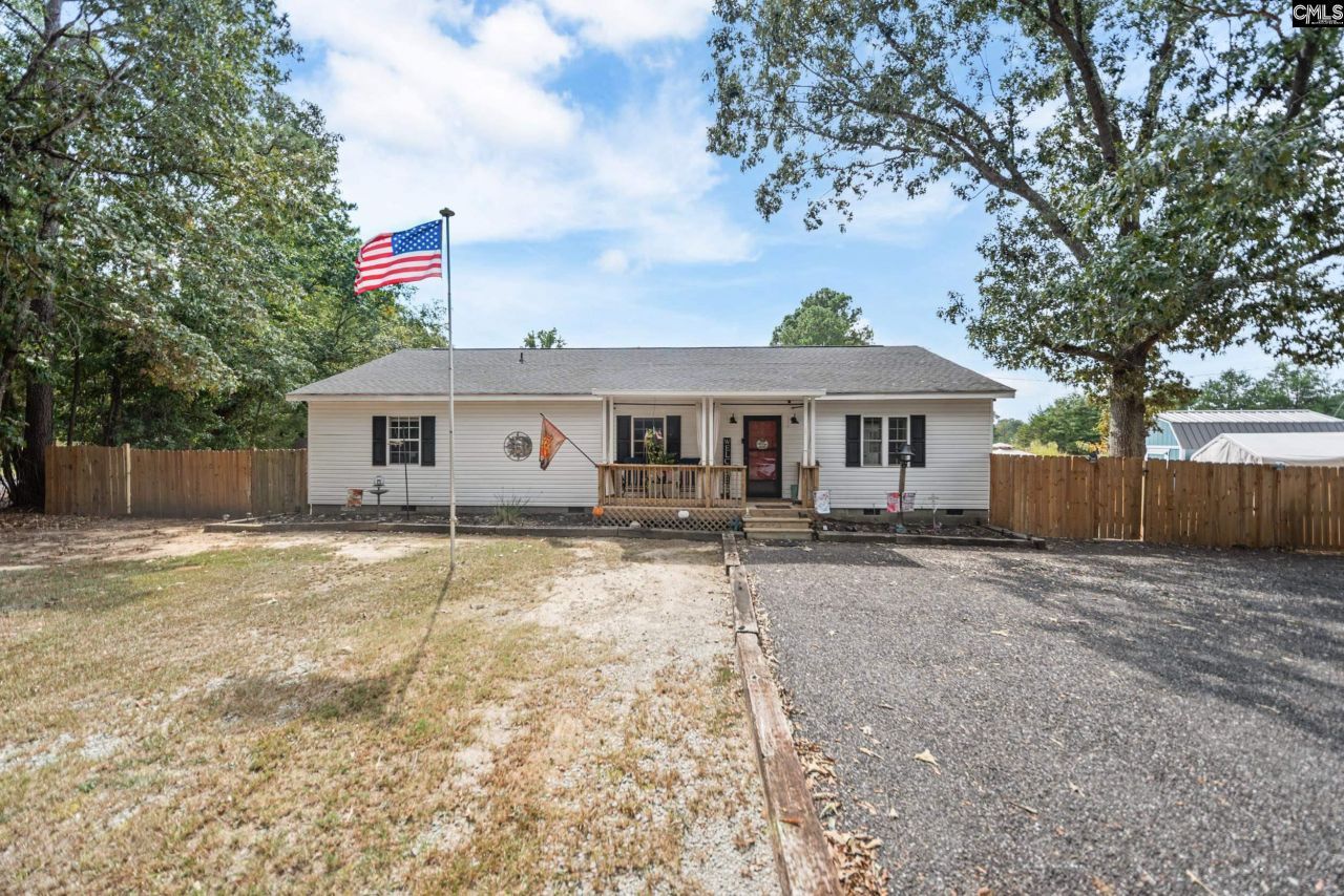 215 Circle H Woods Road Photo 1