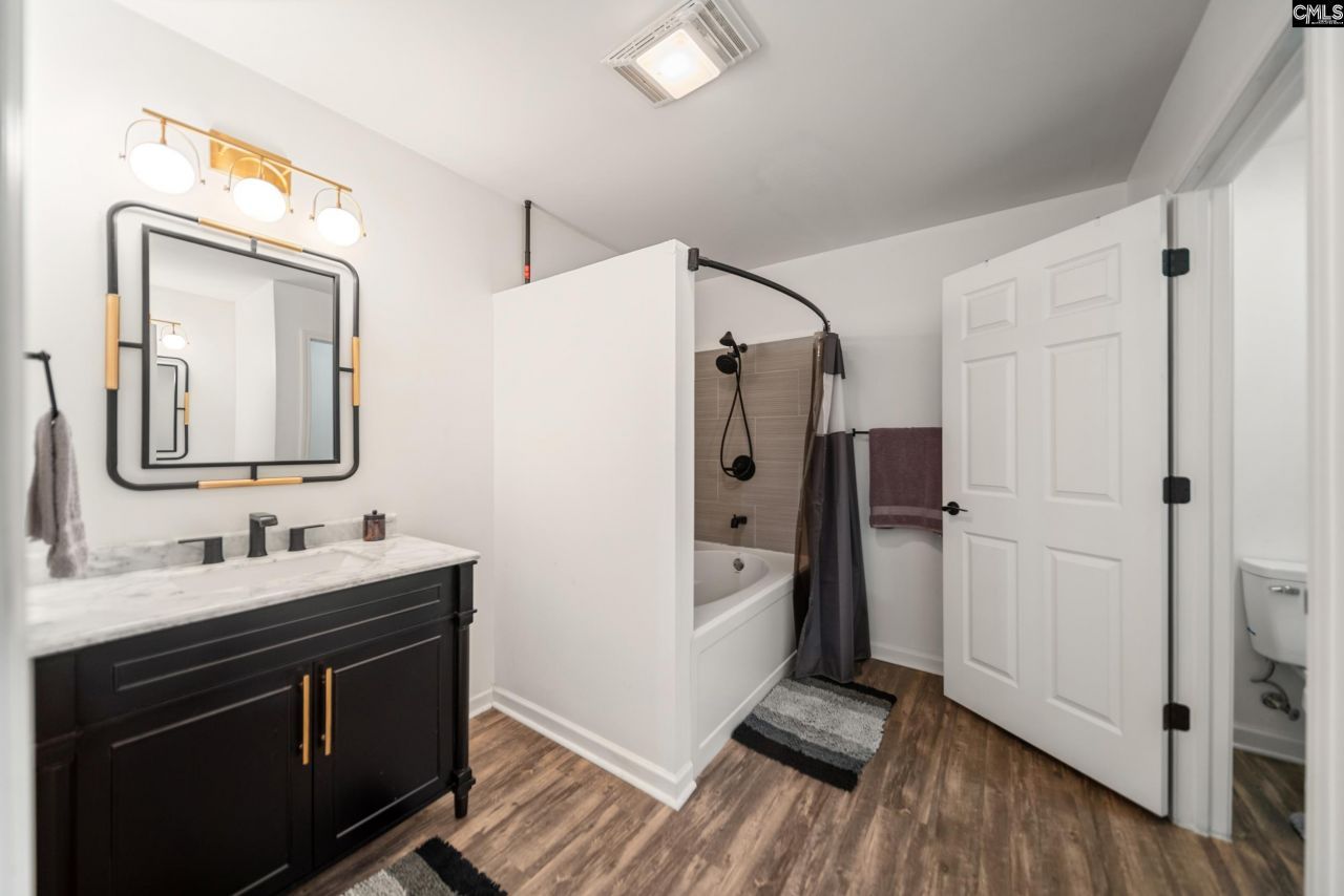 215 Circle H Woods Road Photo 16