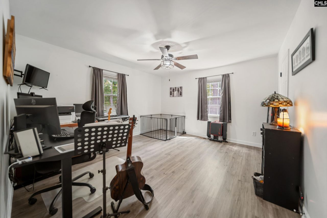 215 Circle H Woods Road Photo 20