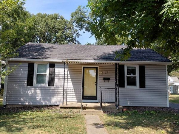 25 W Oak Street, Mascoutah, IL 62258