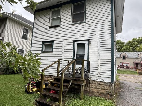 1437 Ada Street, Lansing, MI 48910