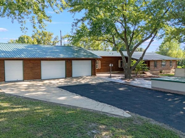 25440 S 605 Lane, Grove, OK 74344