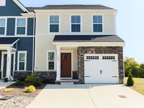 753 Lipizanner Ln, Smyrna, TN 37167