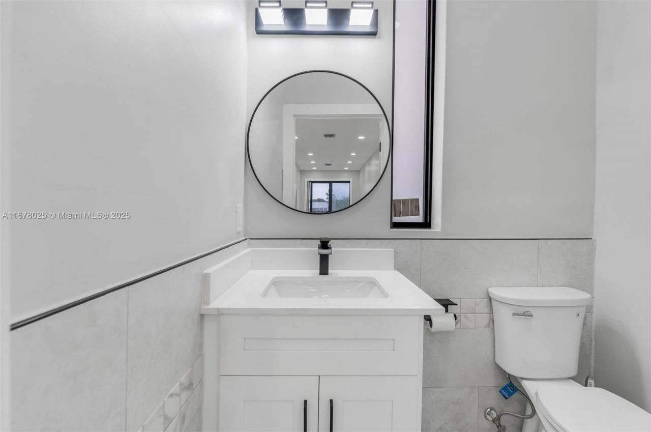 1962 NW 107th St, Unit 1958, Miami, FL 33167 Photo