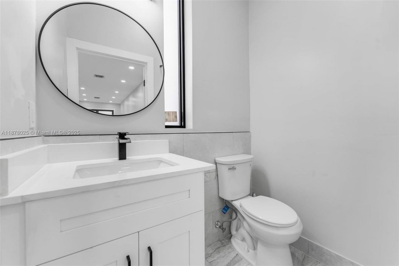 1962 NW 107th St, Unit 1958, Miami, FL 33167 Photo