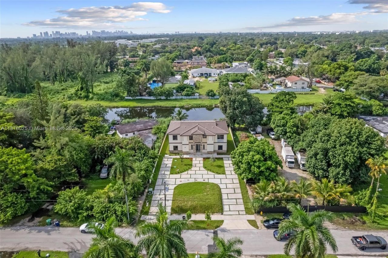 1962 NW 107th St, Unit 1958, Miami, FL 33167 Photo