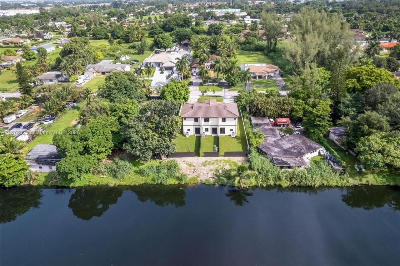 1962 NW 107th St, Unit 1958, Miami, FL 33167 Photo