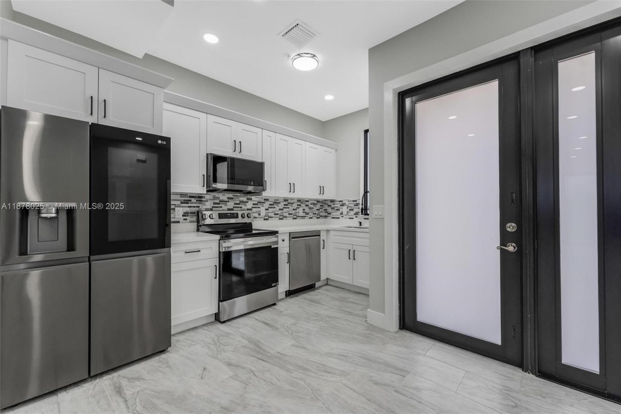 1962 NW 107th St, Unit 1958, Miami, FL 33167 Photo