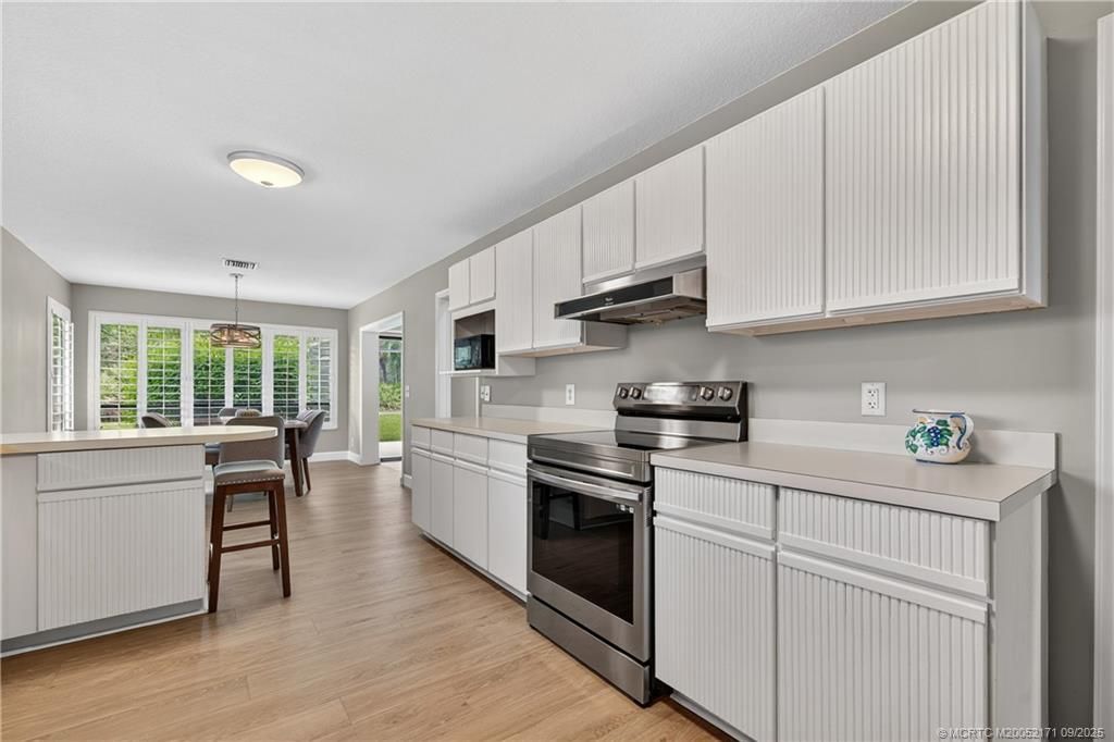 2120 NW Greenbriar Lane, Palm City, FL 34990 Photo