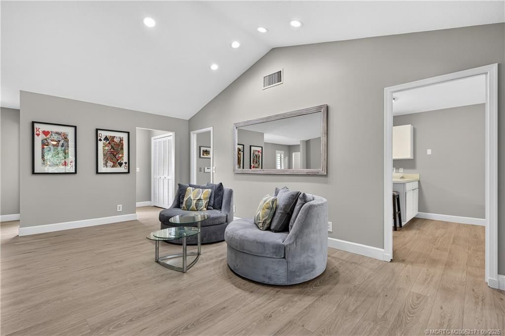 2120 NW Greenbriar Lane, Palm City, FL 34990 Photo