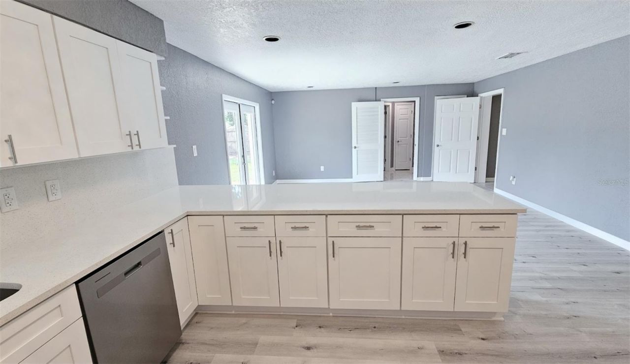 5551 Fairway Drive, Ridge Manor, FL 33523 Photo