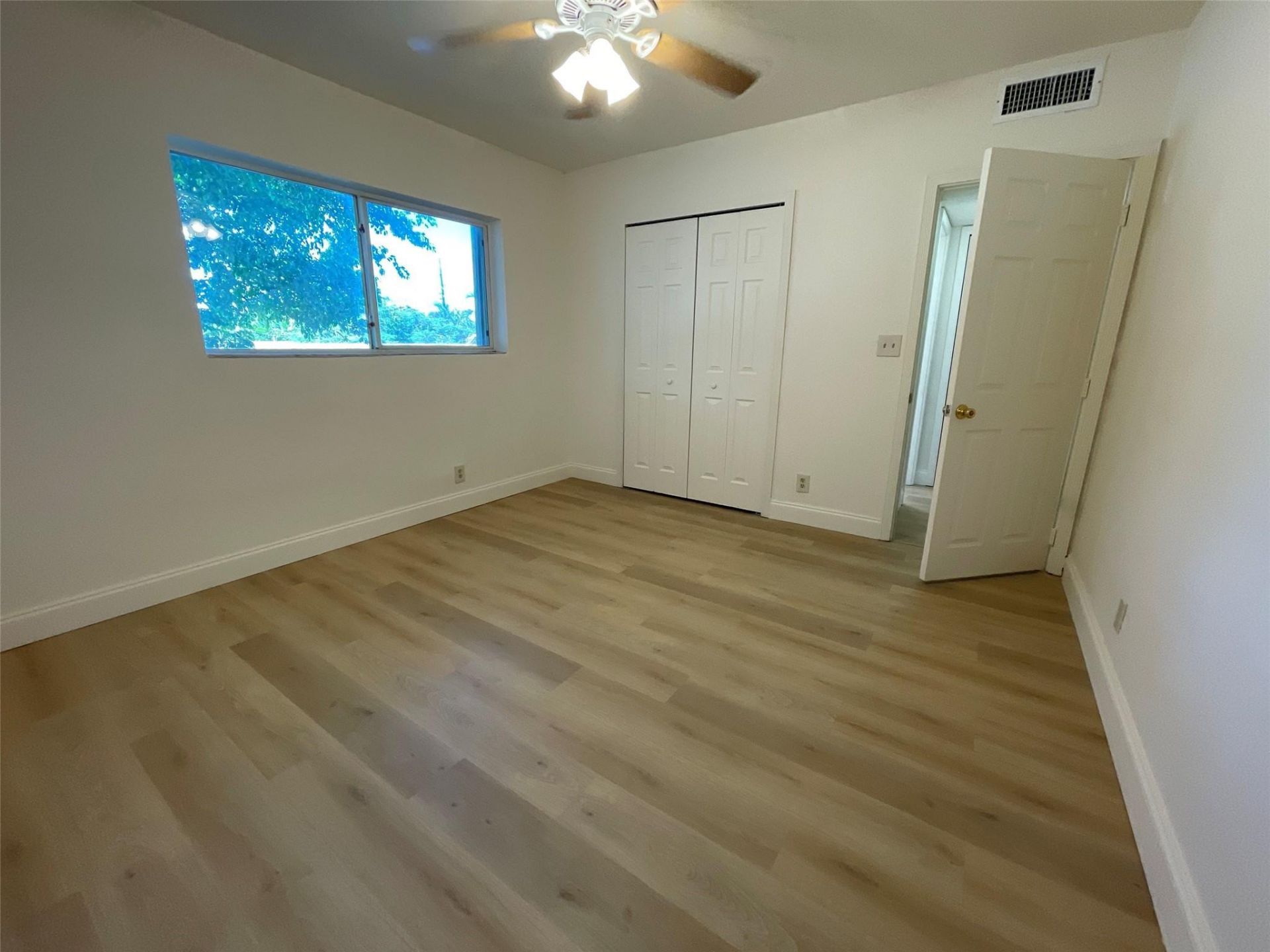 1423 Holly Heights Drive, Unit 13, Fort Lauderdale, FL 33304 Photo