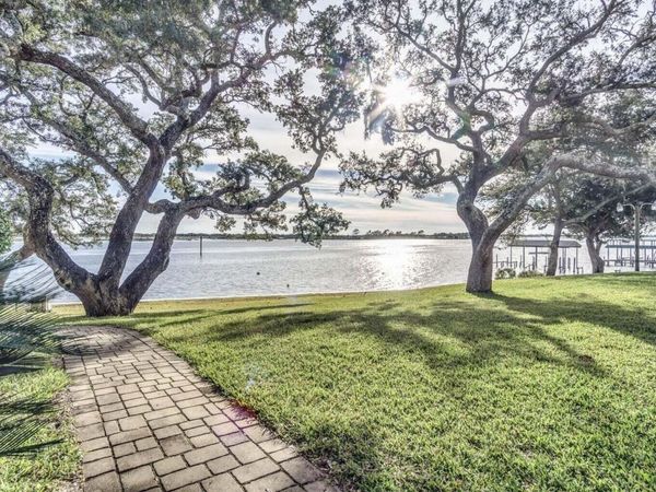 209 W Miracle Strip Parkway, Unit J201, Mary Esther, FL 32569