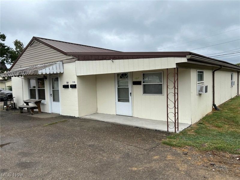 132 N 10th Street, Byesville, OH 43723 Photo 2