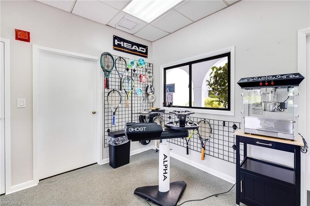 3320 Olympic Dr, Unit 125, Naples, FL 34105 Photo