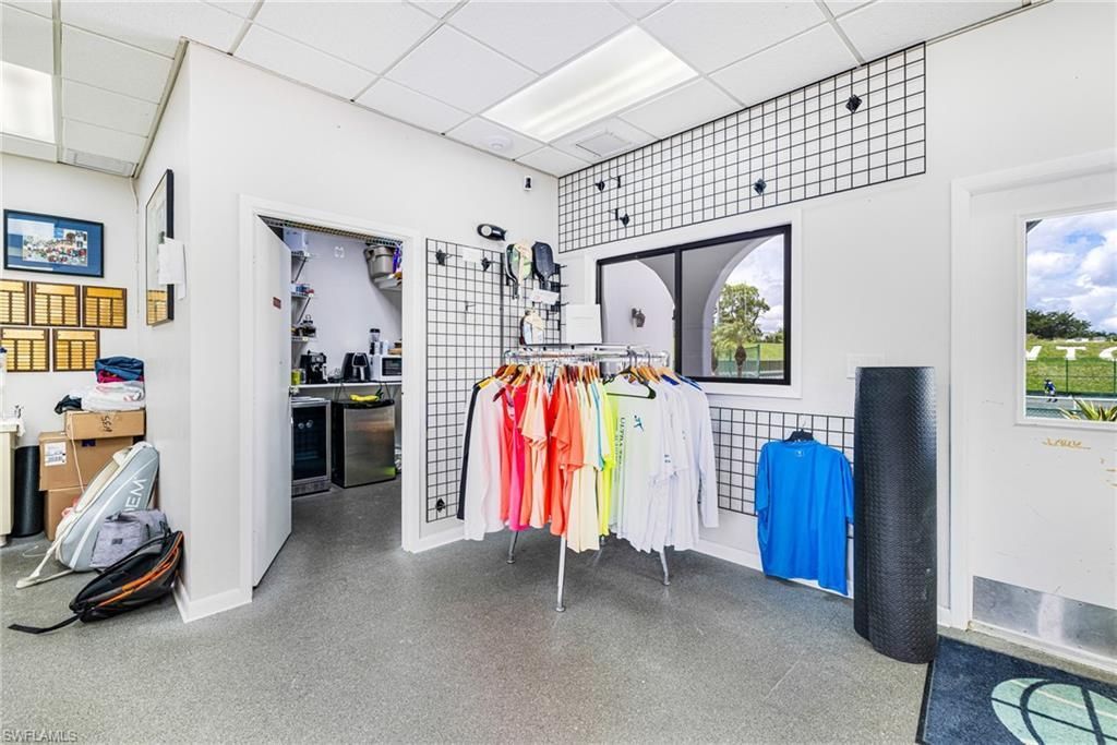 3320 Olympic Dr, Unit 125, Naples, FL 34105 Photo