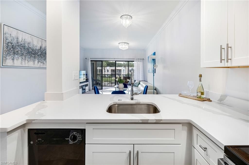 3320 Olympic Dr, Unit 125, Naples, FL 34105 Photo