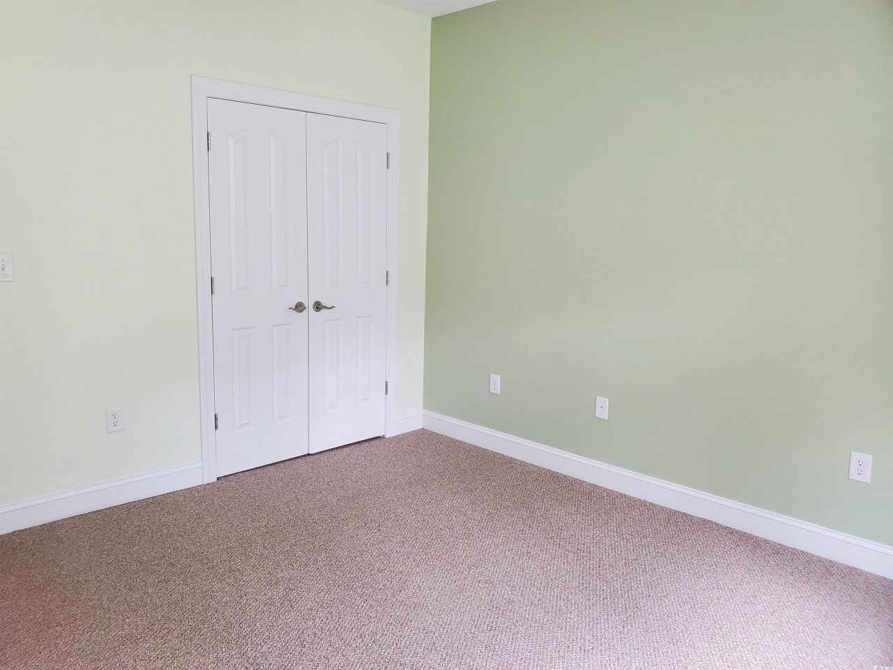 1052 Yellow Jasmine Dr. Photo 26