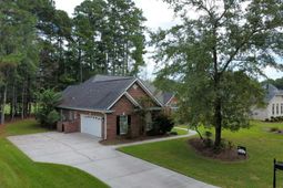 1052 Yellow Jasmine Dr. photo 4