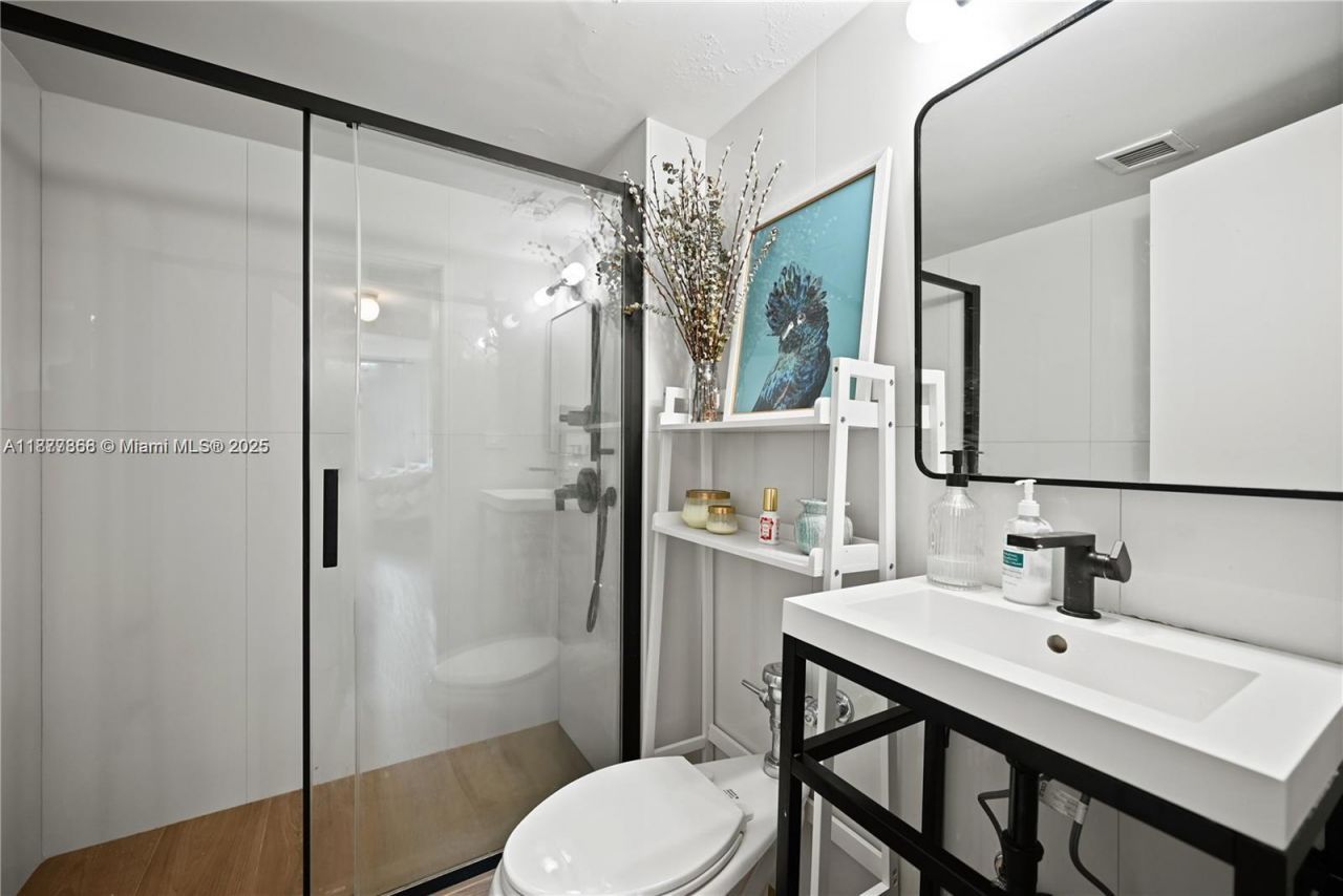 1500 Bay Rd, Unit 328S, Miami Beach, FL 33139 Photo