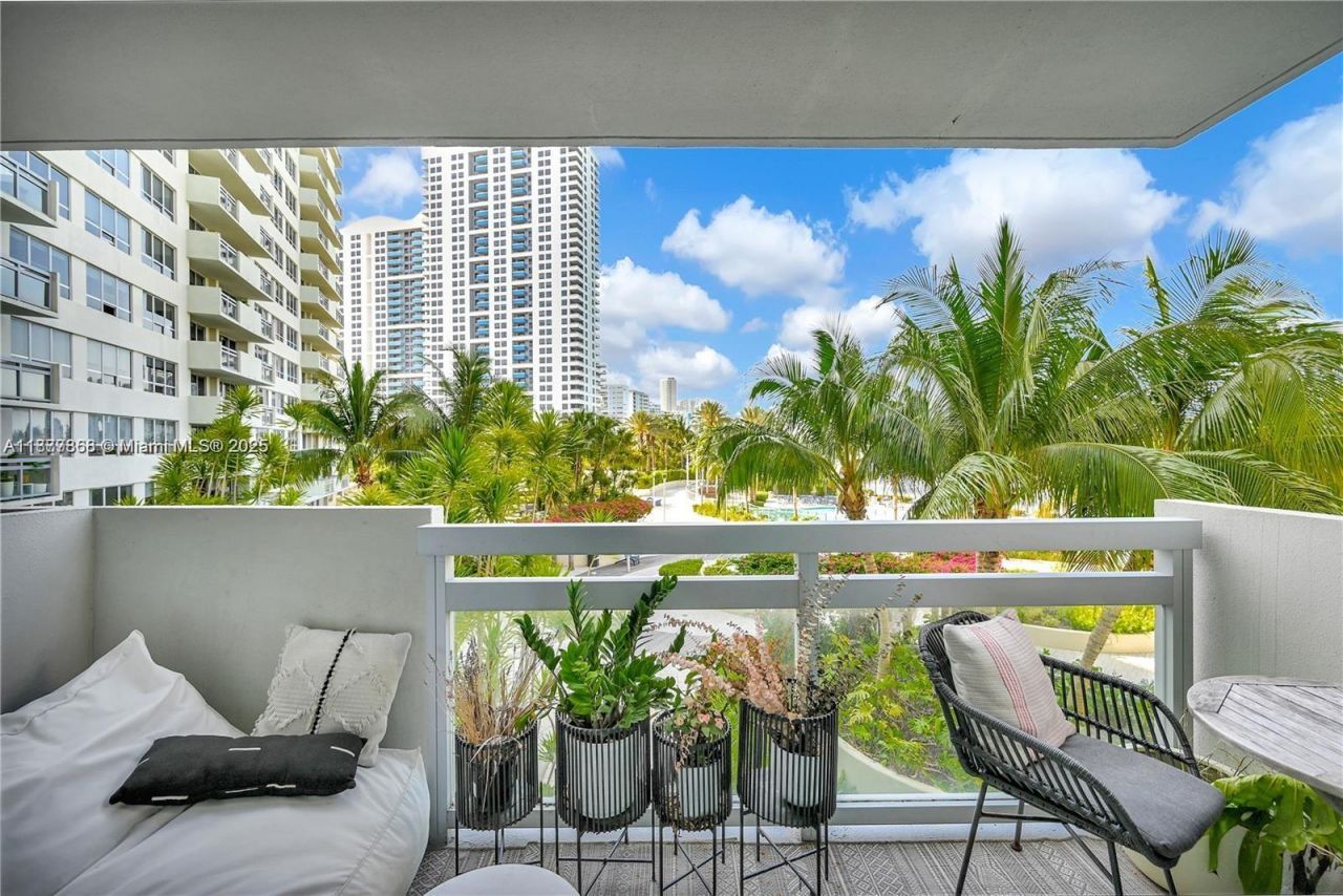 1500 Bay Rd, Unit 328S, Miami Beach, FL 33139 Photo