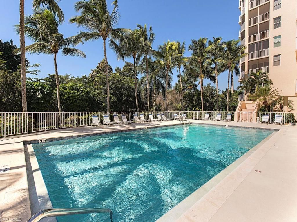 5550 Heron Point Dr, Unit 505, Naples, FL 34108 Photo