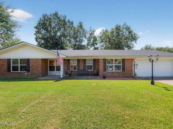 15395 Mimosa Drive, Gulfport, MS 39503