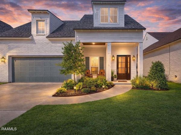 212 San Domingo Drive, Youngsville, LA 70592